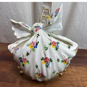 Vintage Ceramic Wall Pocket Planter Floral Design Wall Décor Kitsch Cottagecore